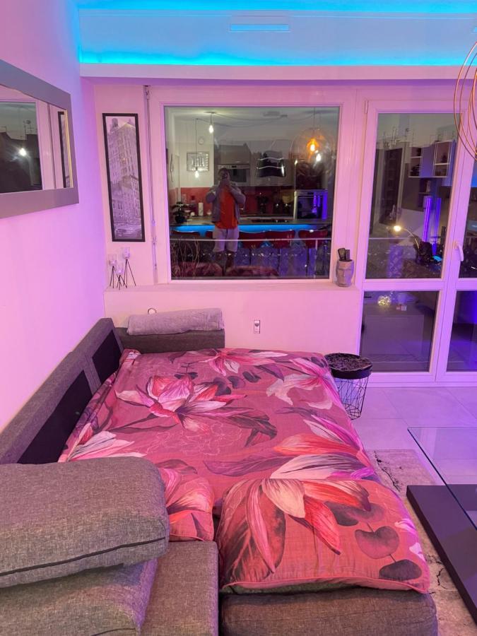 Guest Room "We Are With You In This Flat" Straßburg Exterior foto